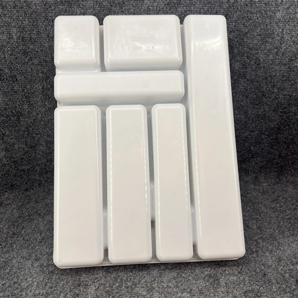 Rubbermaid preowned vintage